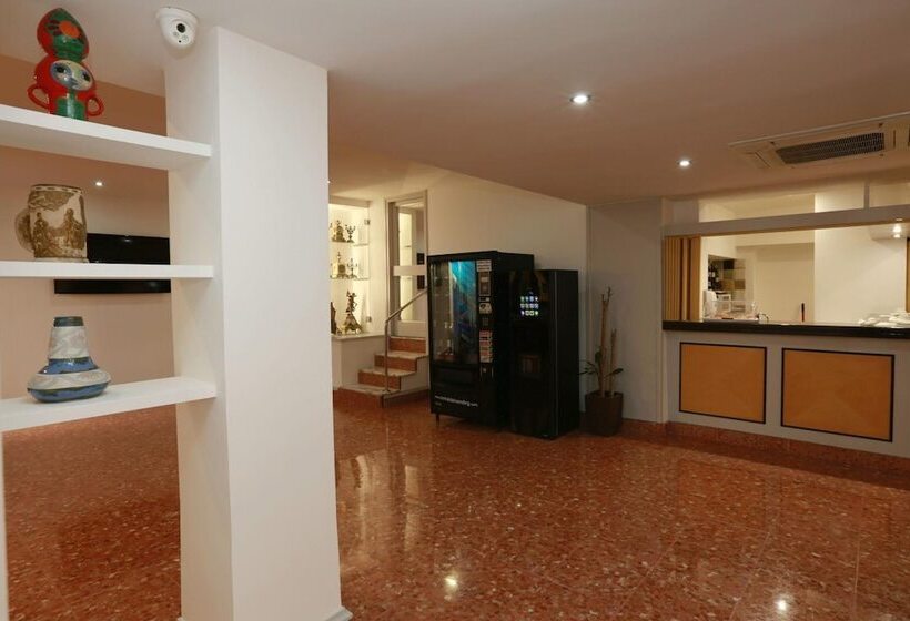 هتل Alguer Camp Nou