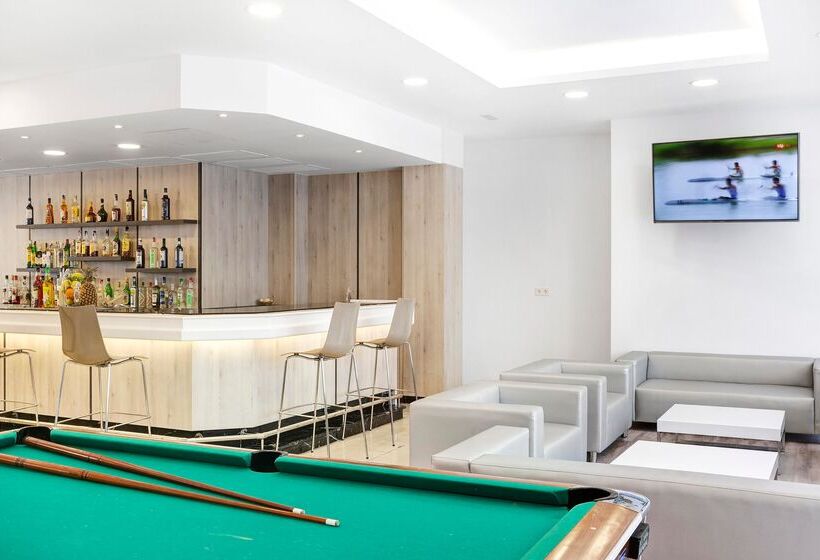 Aluasun Continental Park Hotel & Apartments