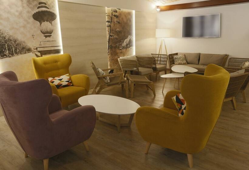 Hotel & Apartamentos Neptuno