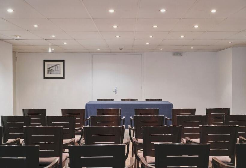 Arenas Atiram Hotels