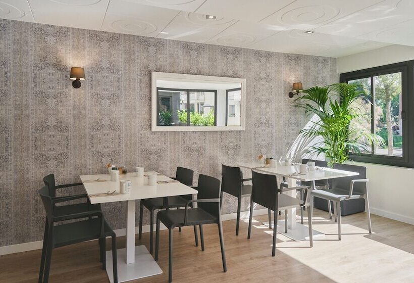 Arenas Atiram Hotels