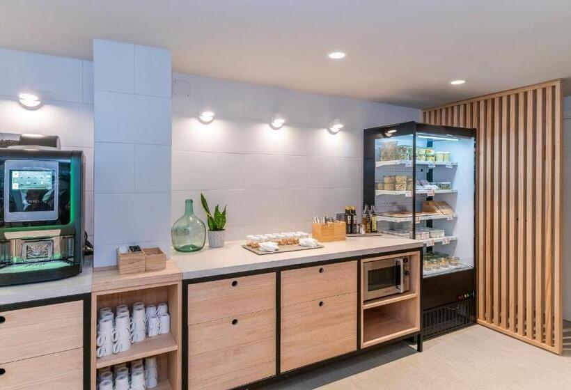 فندق Artiem Capri