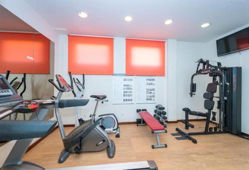 فندق Artiem Capri