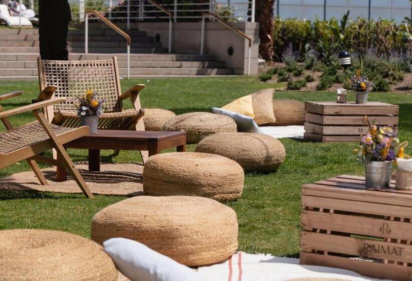 Отель Arts Barcelona