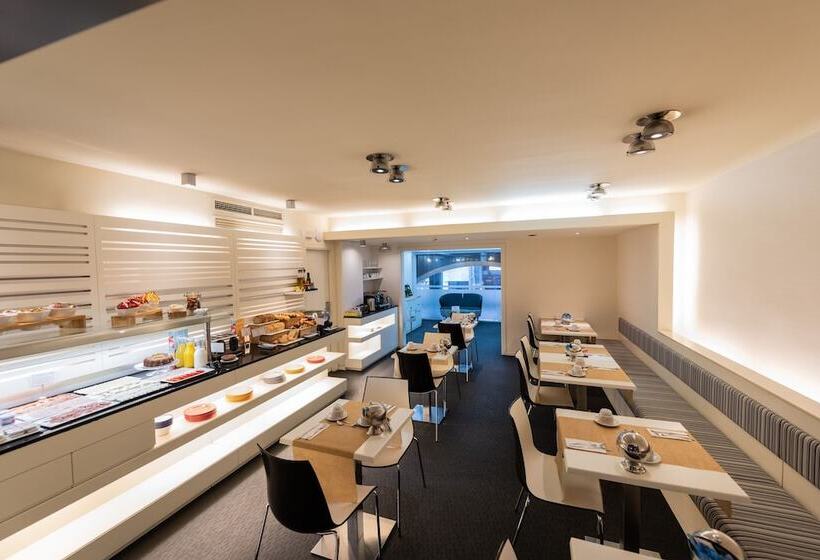 Отель Atenea Rekord Suites