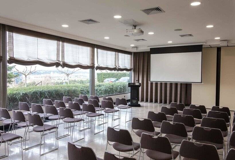 Отель Augusta Barcelona Valles