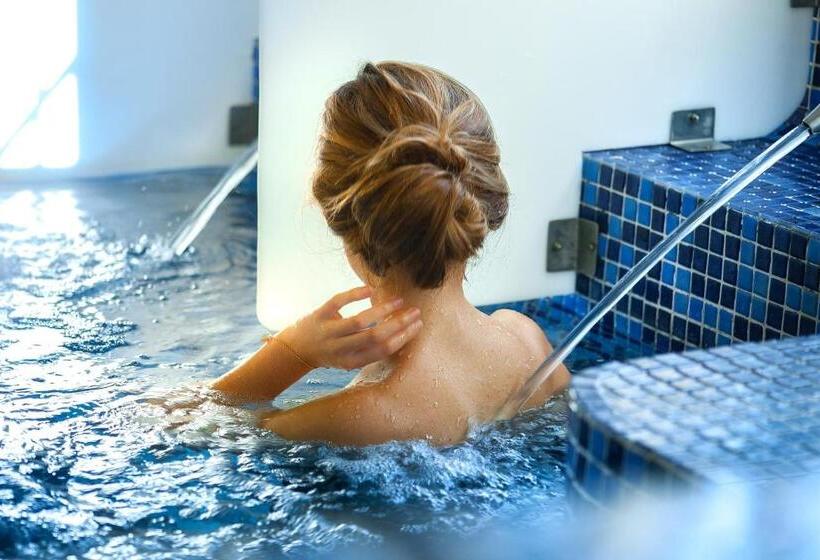 فندق Balneario De Cofrentes