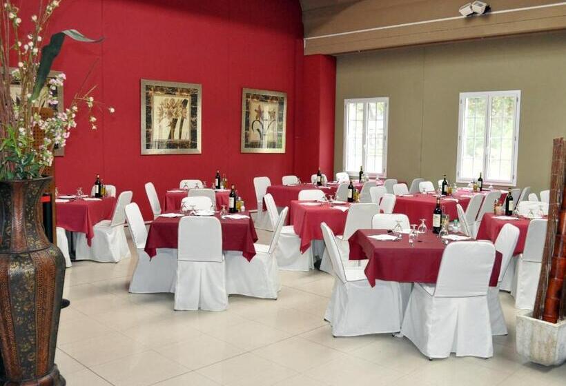 فندق Balneario De Cofrentes