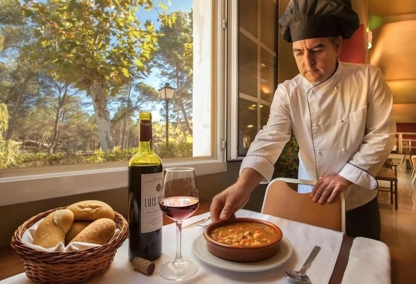 فندق Balneario De Cofrentes