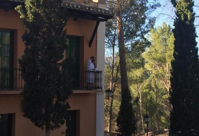 فندق Balneario De Cofrentes