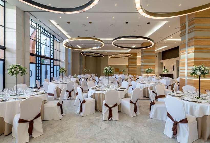 هتل Barcelo  Caceres V Centenario