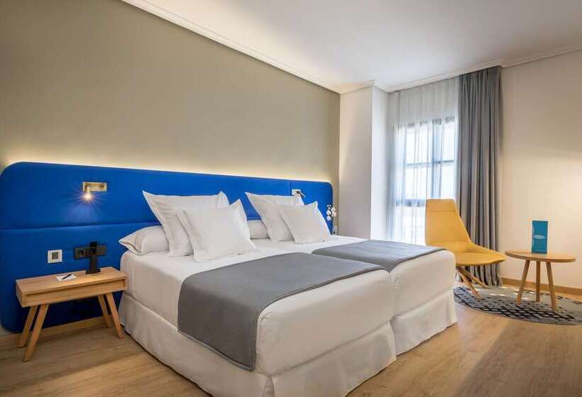 هتل Barcelo  Caceres V Centenario