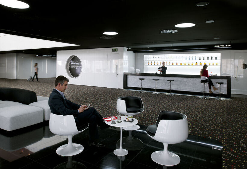 Отель Barcelo Sants