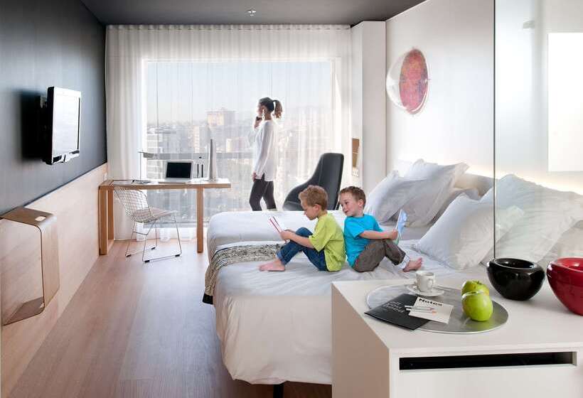 Отель Barcelo Sants