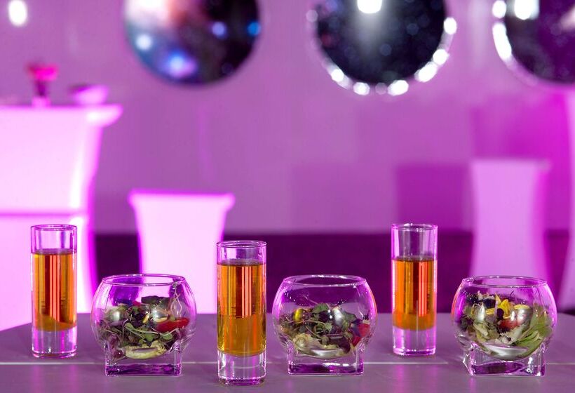 Отель Barcelo Sants