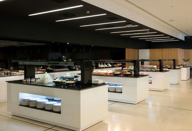 Отель Barcelo Sants