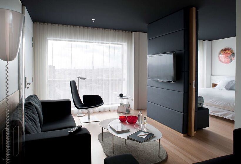 Отель Barcelo Sants