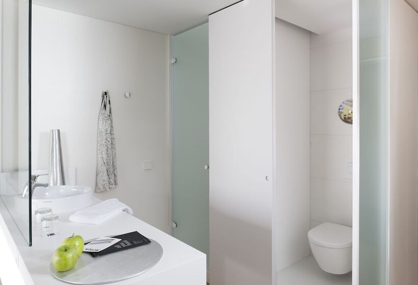 Отель Barcelo Sants