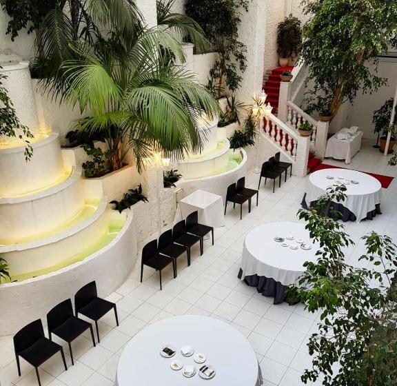 호텔 Bernat II  4* Sup