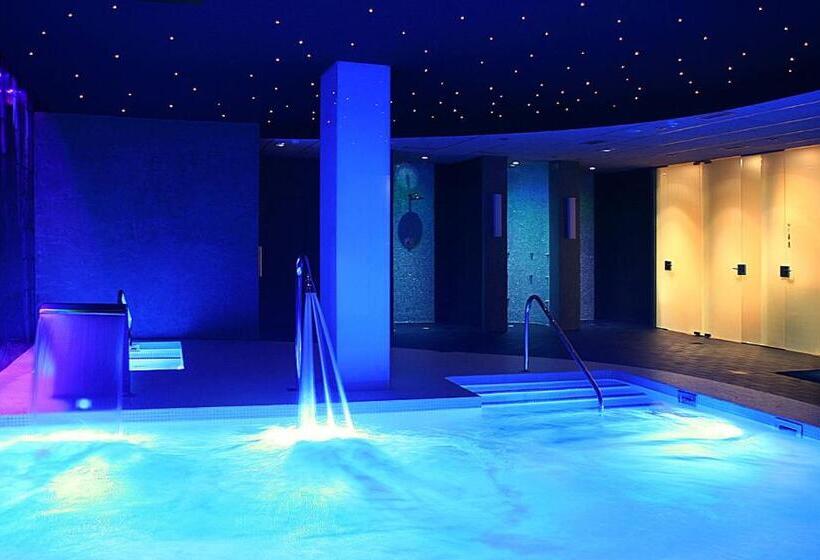 호텔 Bernat II  4* Sup