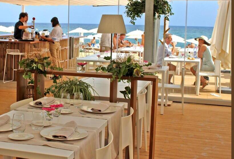 호텔 Bernat II  4* Sup