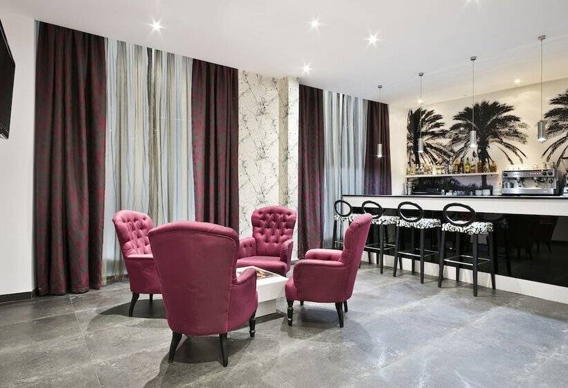 Отель California