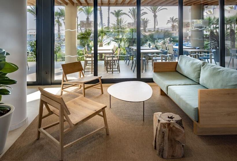 Caprici Beach Hotel & Spa