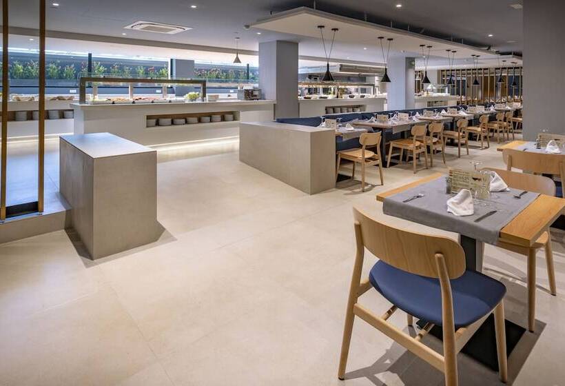 Caprici Beach Hotel & Spa