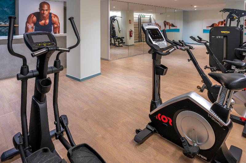 Caprici Beach Hotel & Spa