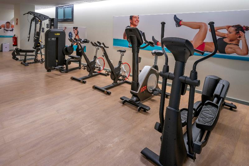 Caprici Beach Hotel & Spa