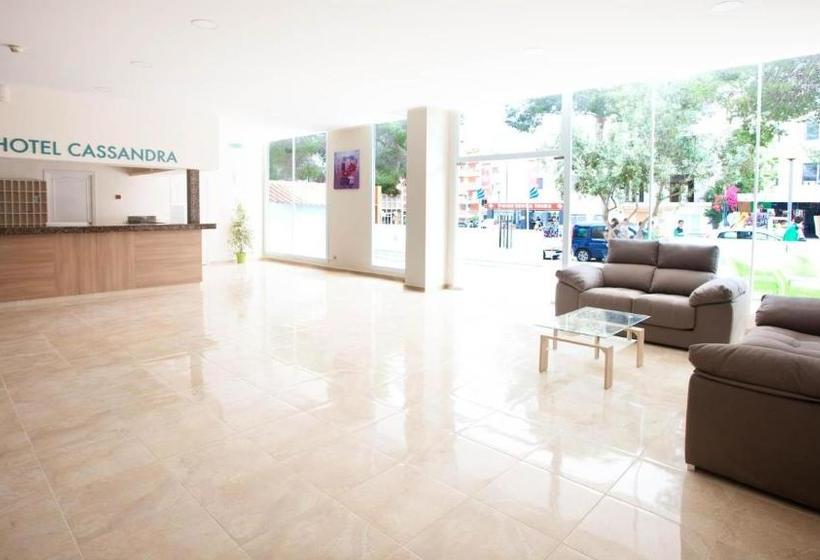 هتل Cassandra