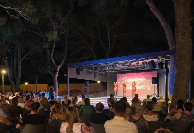 בית מלון כפרי Castell Dels Hams