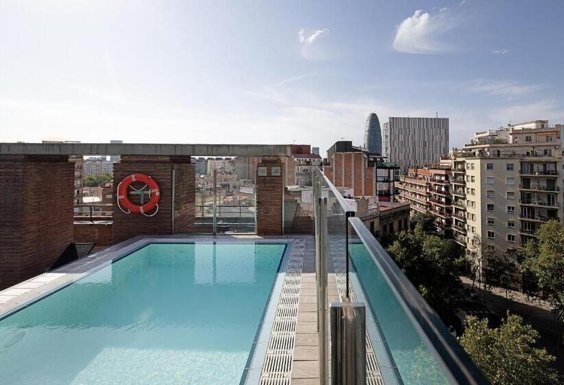 Отель Catalonia Albeniz