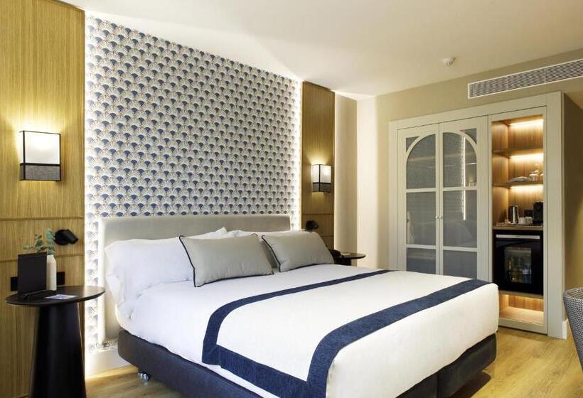 Отель Catalonia Barcelona 505