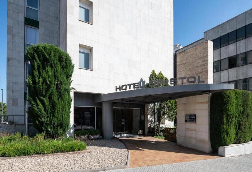 Отель Catalonia Bristol