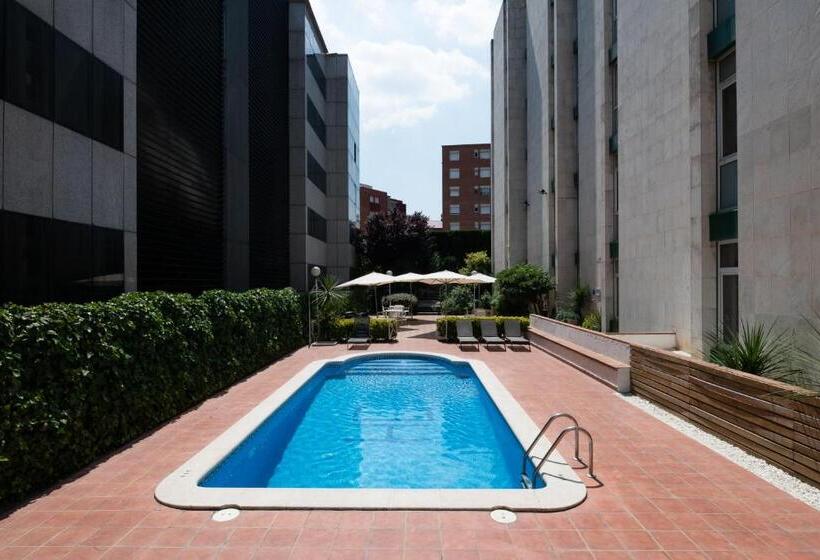 Отель Catalonia Bristol