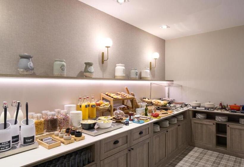 בית מלון כפרי Catalonia Castellnou