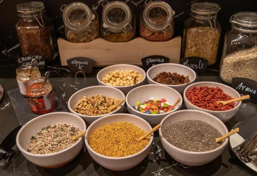 فندق Catalonia Excelsior