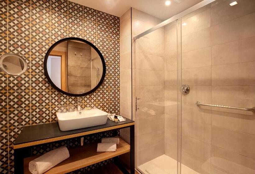 فندق Catalonia Excelsior