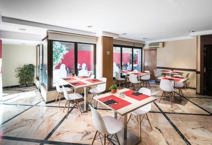 Отель Catalonia Mikado