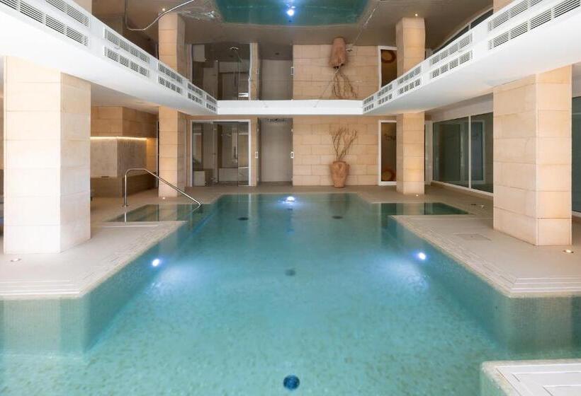 فندق Catalonia Mirador des Port