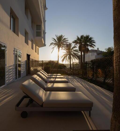 فندق Catalonia Mirador des Port