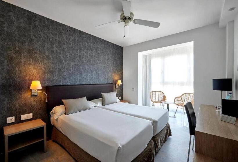 فندق Catalonia Mirador des Port