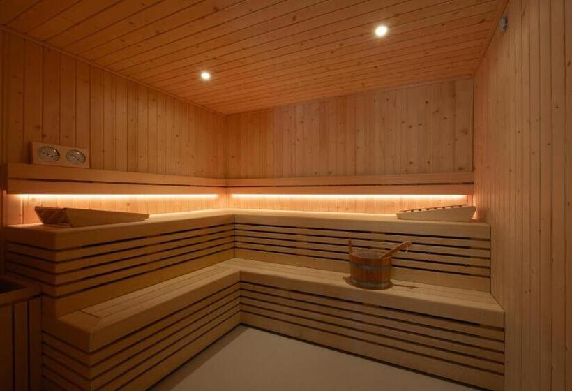 فندق Catalonia Mirador des Port