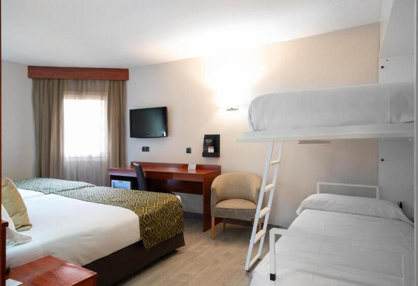 Отель Catalonia Park Putxet