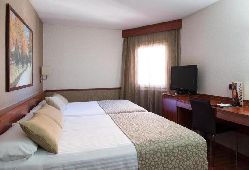 Отель Catalonia Park Putxet