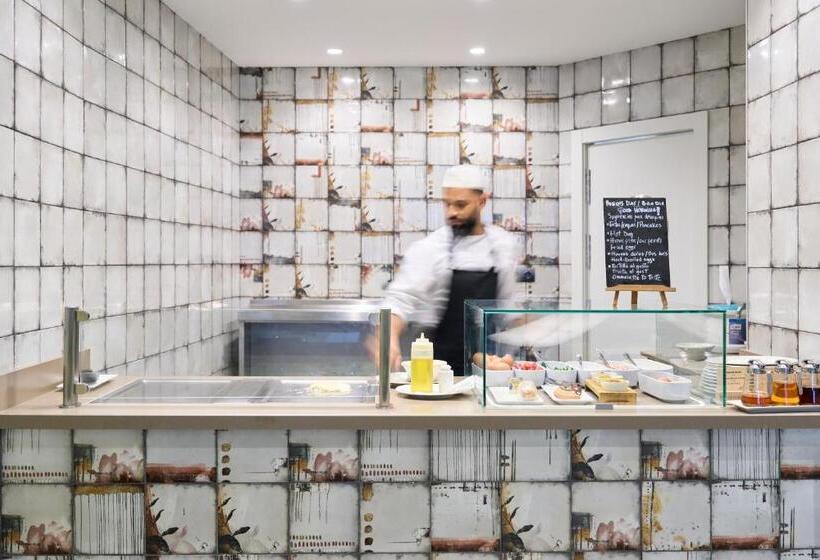 Отель Catalonia Park Putxet