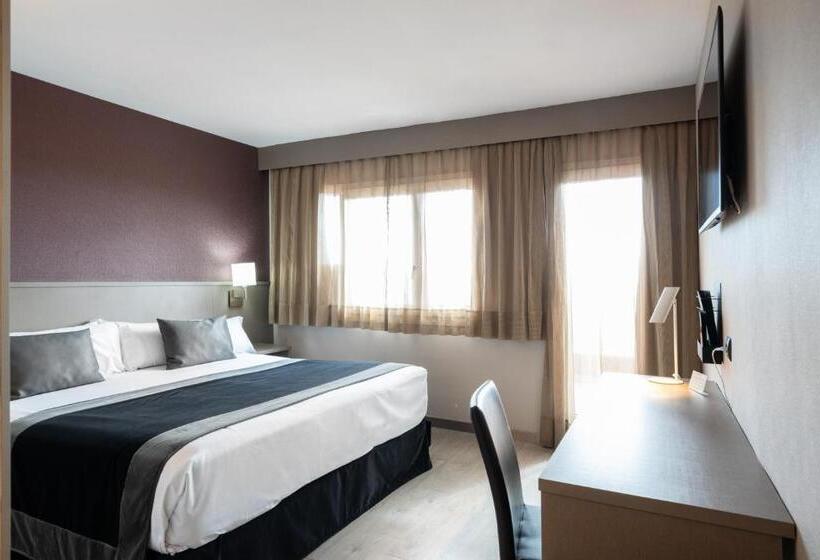 Отель Catalonia Park Putxet