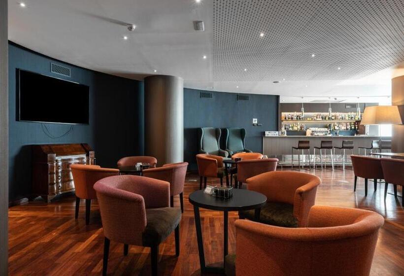 Отель Catalonia Park Putxet