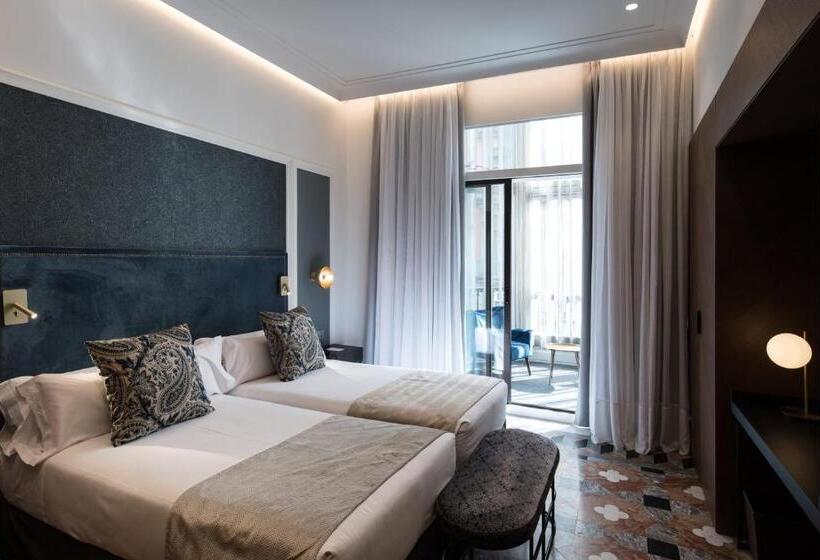 هتل Catalonia Plaza Catalunya